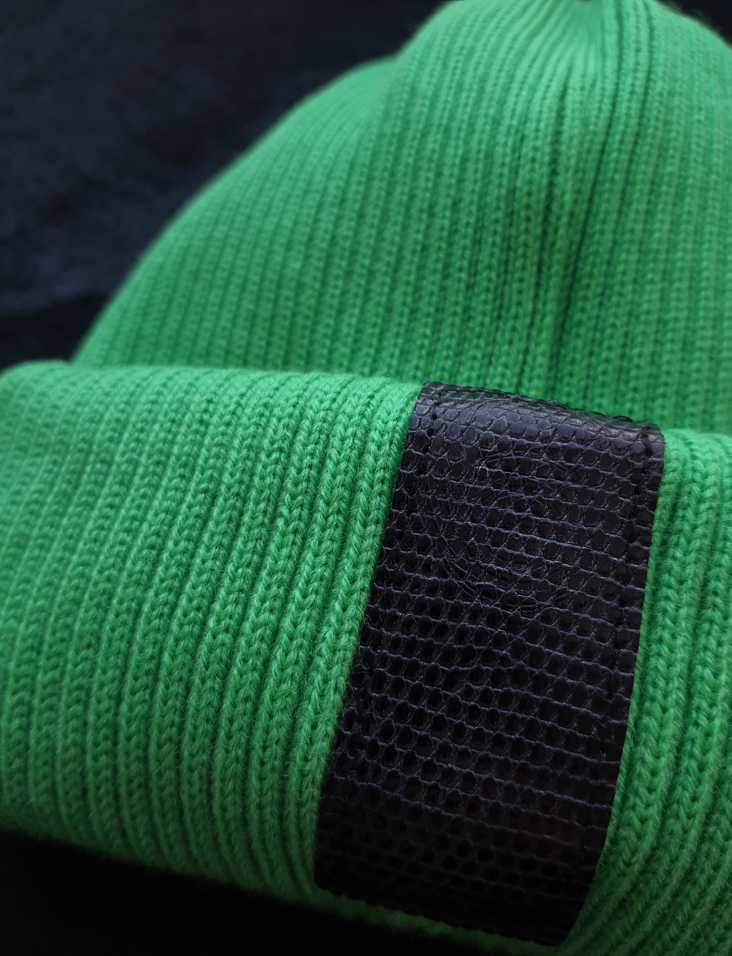 KLLRS ACRYLIC & BLACK IGUANA GENUINE LEATHER HAT