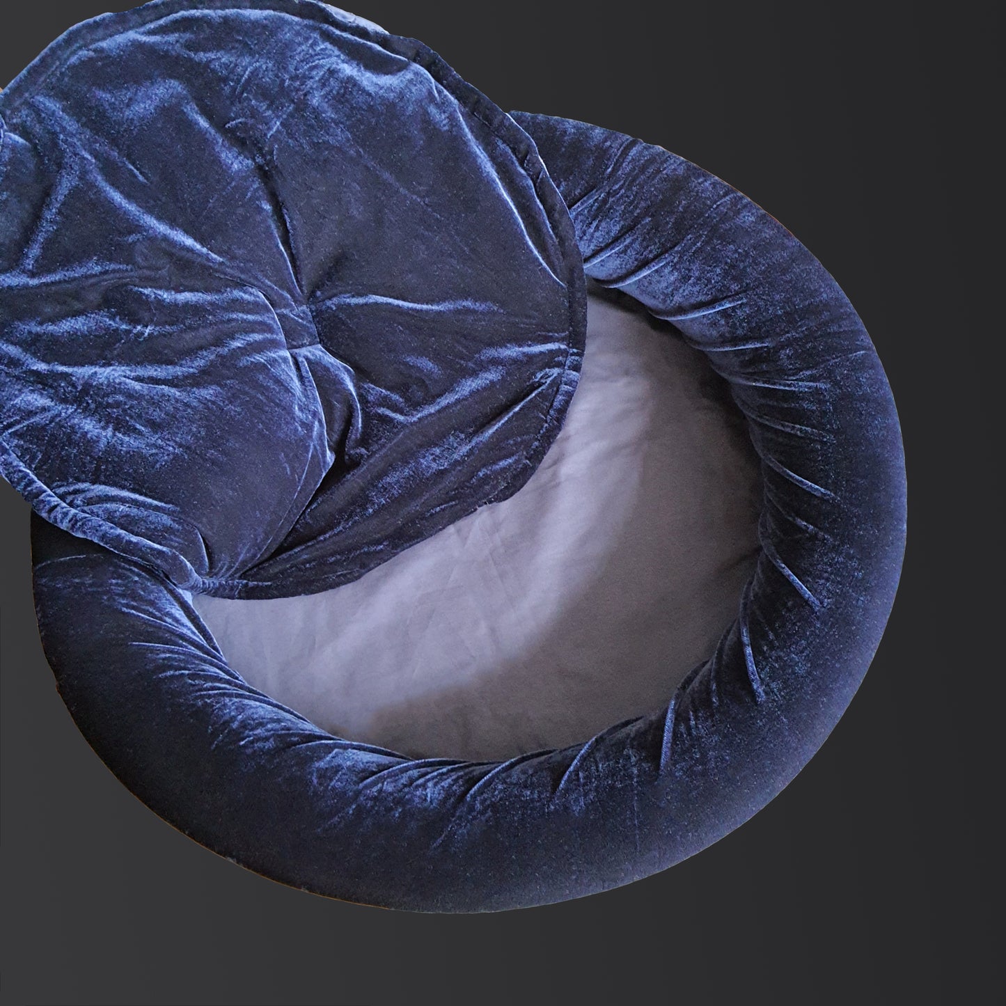 MI6E Animal bed Dark Blue Velvet